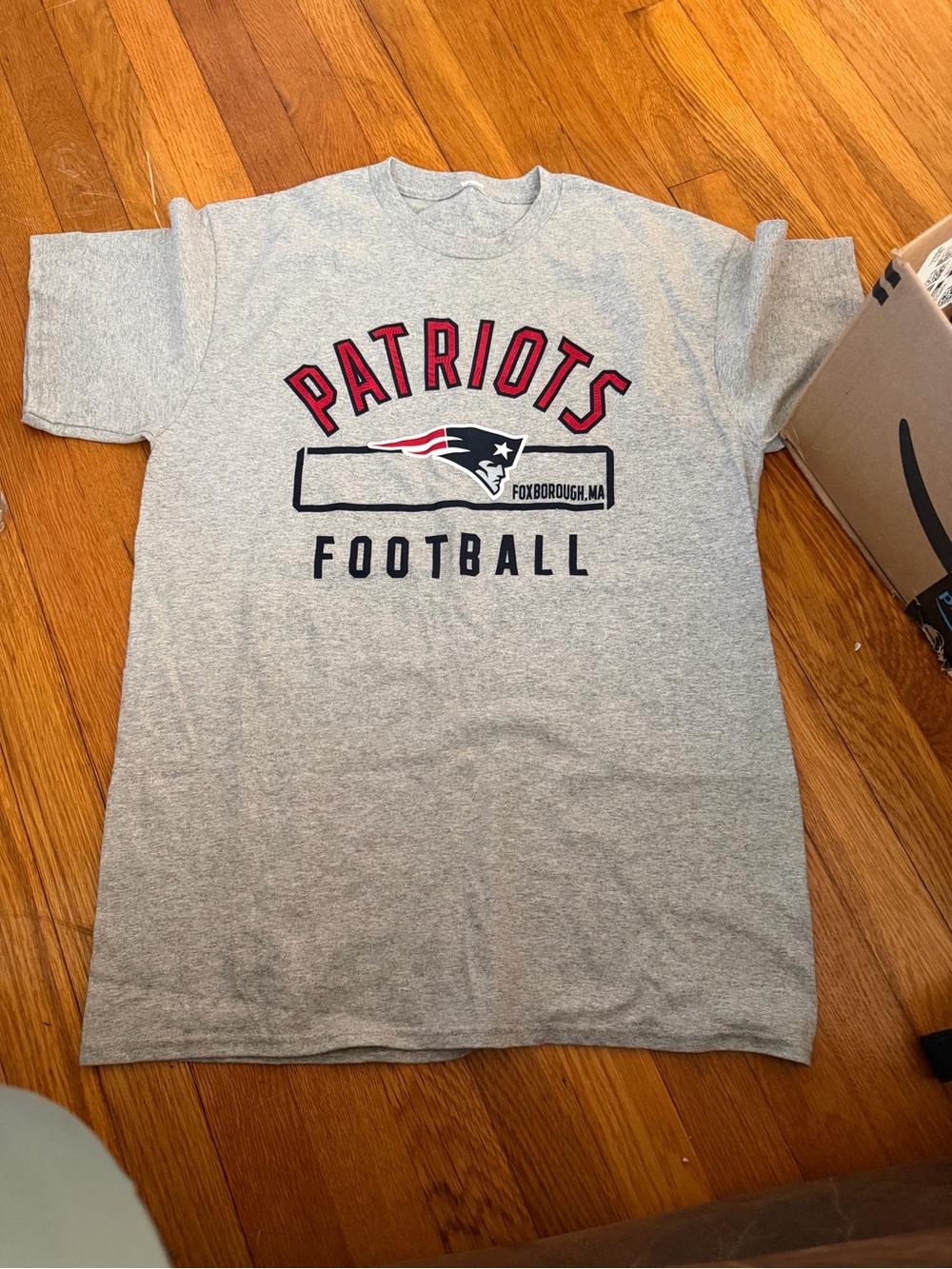 NFL Patriots Gray Short Sleeve Football Tee